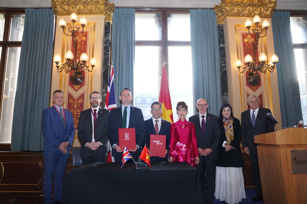 Vietjet và Rolls-Royce ký kết hợp đồng động cơ Trent 7000 trị giá 3,8 tỷ Đô la Mỹ trong chuyến thăm Vương quốc Anh của Tổng bí thư Tô Lâm - ảnh 2