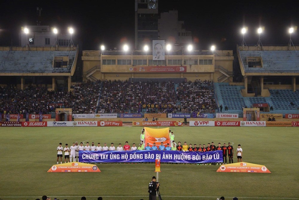 Lan tỏa những giá trị tích cực trên các sân cỏ V.League - ảnh 1