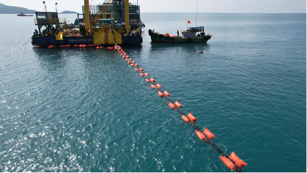 Có điện lưới, Côn Đảo sẽ vươn mình… - ảnh 2