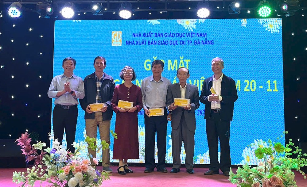 Nhà xuất bản Giáo dục Việt Nam kỷ niệm Ngày Nhà giáo Việt Nam 20.11 - ảnh 5