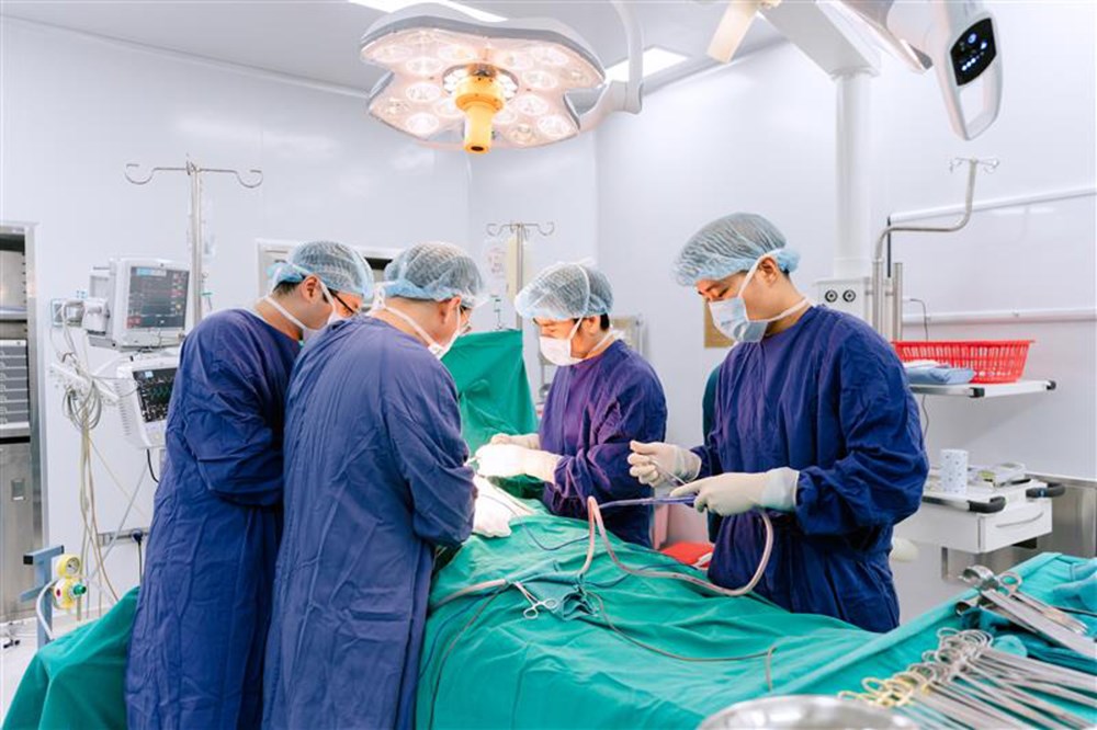 Vinmec Hạ Long lần đầu phẫu thuật thành công cho bệnh nhân viêm tụy mạn phức tạp - ảnh 2