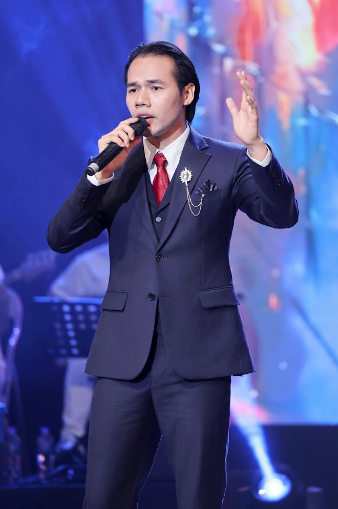 Lộ diện Quán quân ba dòng nhạc tại Gala Xếp hạng Tiếng hát Việt toàn cầu 2025 - ảnh 3