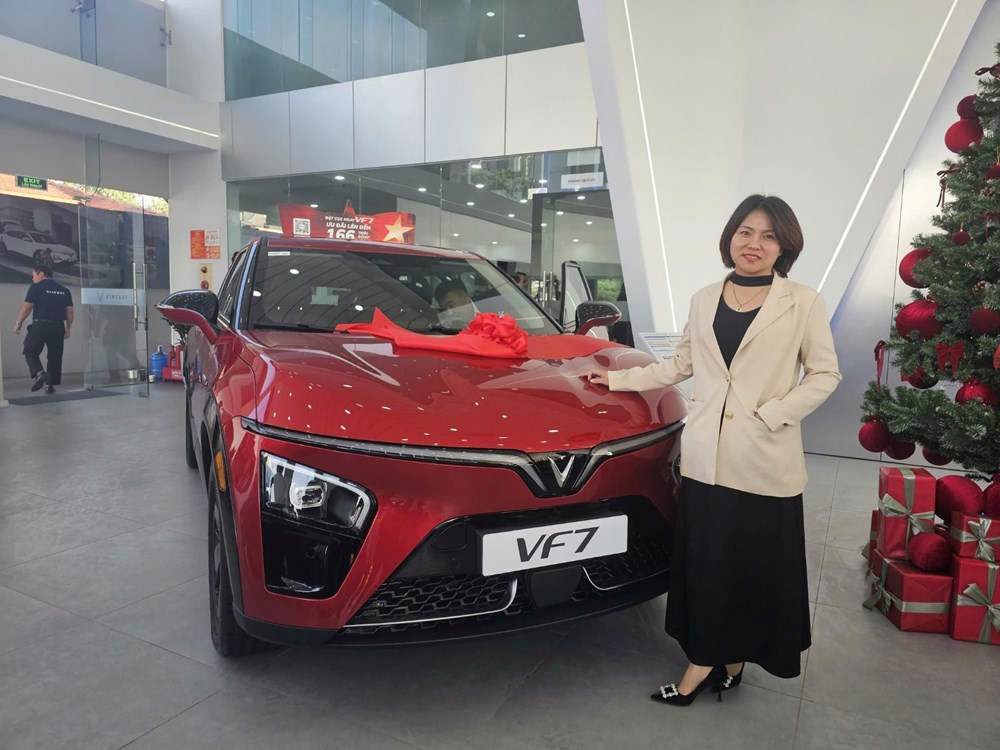 Khách hàng Việt ấn tượng với xưởng dịch vụ thứ 350 của VinFast: Đi đâu cũng yên tâm, xứng đáng đẳng cấp 5 sao - ảnh 2