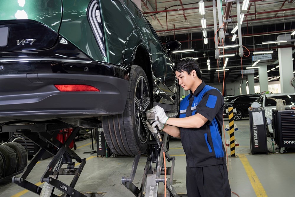 Khách hàng Việt ấn tượng với xưởng dịch vụ thứ 350 của VinFast: Đi đâu cũng yên tâm, xứng đáng đẳng cấp 5 sao - ảnh 5
