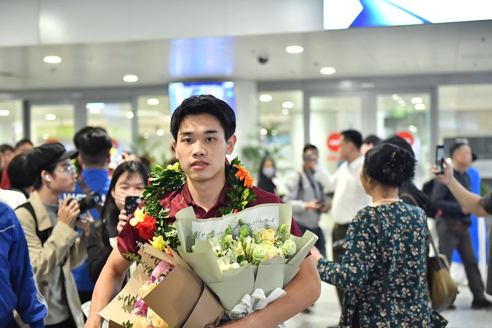 U22 Việt Nam rạng rỡ ngày trở về sau chiến dịch SEA Games 33 lịch sử - ảnh 3