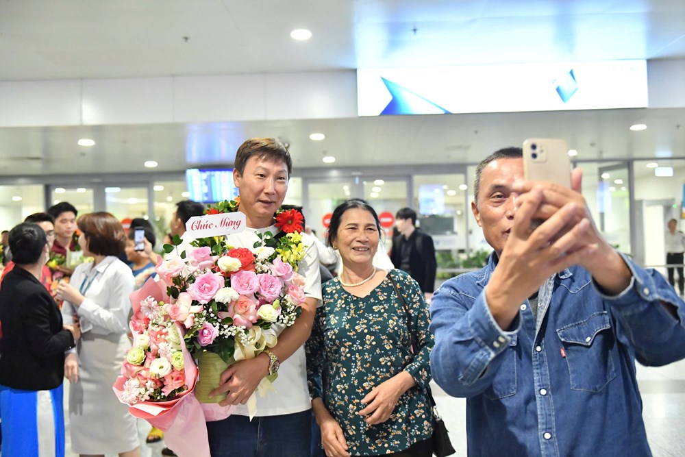 U22 Việt Nam rạng rỡ ngày trở về sau chiến dịch SEA Games 33 lịch sử - ảnh 5