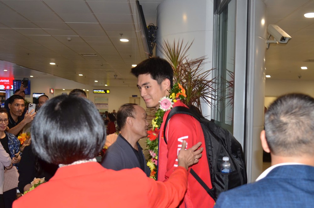 U22 Việt Nam rạng rỡ ngày trở về sau chiến dịch SEA Games 33 lịch sử - ảnh 10