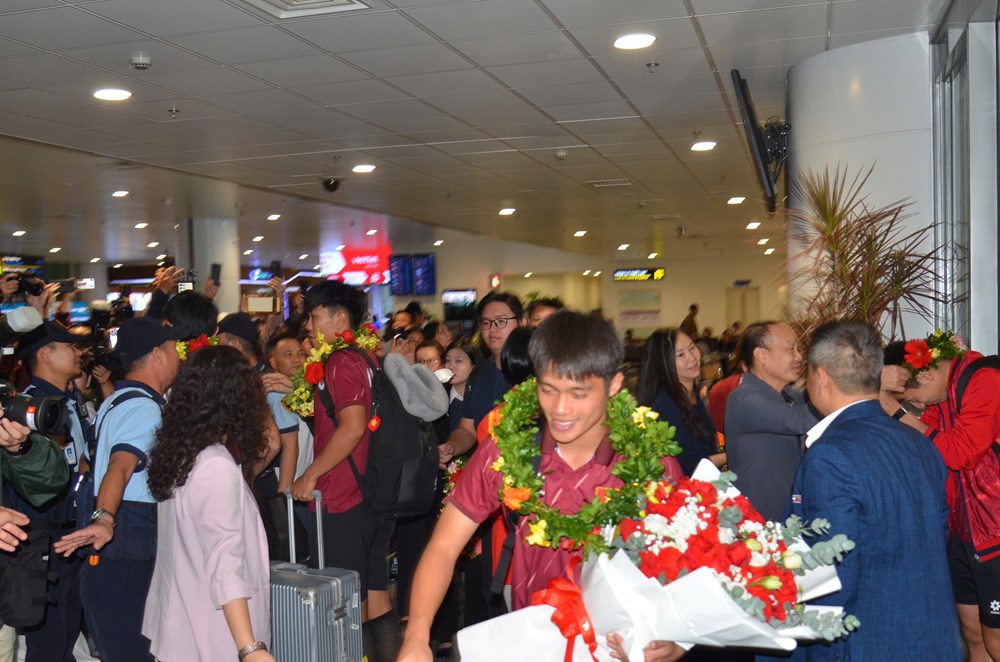U22 Việt Nam rạng rỡ ngày trở về sau chiến dịch SEA Games 33 lịch sử - ảnh 9
