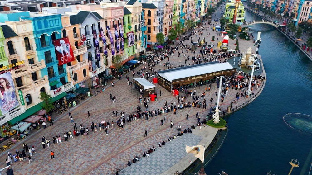 Fan “đu concert” xuyên ngày đêm: “Hiếm nơi nào lý tưởng như Ocean City: thuận tiện, chuyên nghiệp, dịch vụ gì cũng có” - ảnh 4