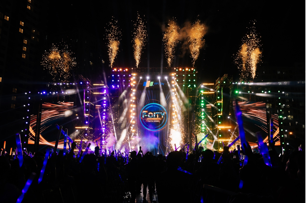 F-City Concert: Futurise – Đêm hội âm nhạc và công nghệ tại FPT City Đà Nẵng thành công rực rỡ - ảnh 14