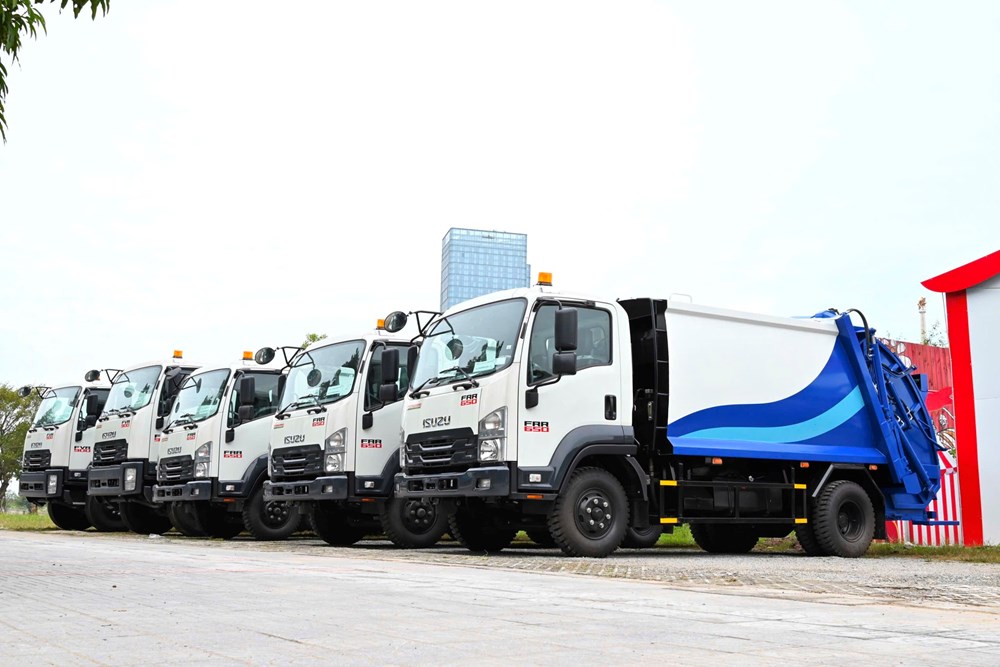 URENCO hiện đại hóa phương tiện: “Cú hích” cho môi trường đô thị Thủ đô - ảnh 1