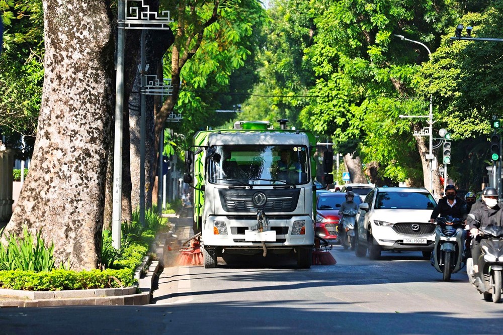 URENCO hiện đại hóa phương tiện: “Cú hích” cho môi trường đô thị Thủ đô - ảnh 8