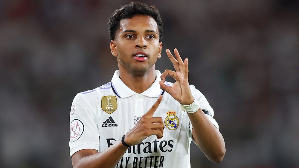 Tin chuyển nhượng ngày 3.1: Liverpool áp sát Ordóñez, Rodrygo tính đường rời Bernabéu - ảnh 1