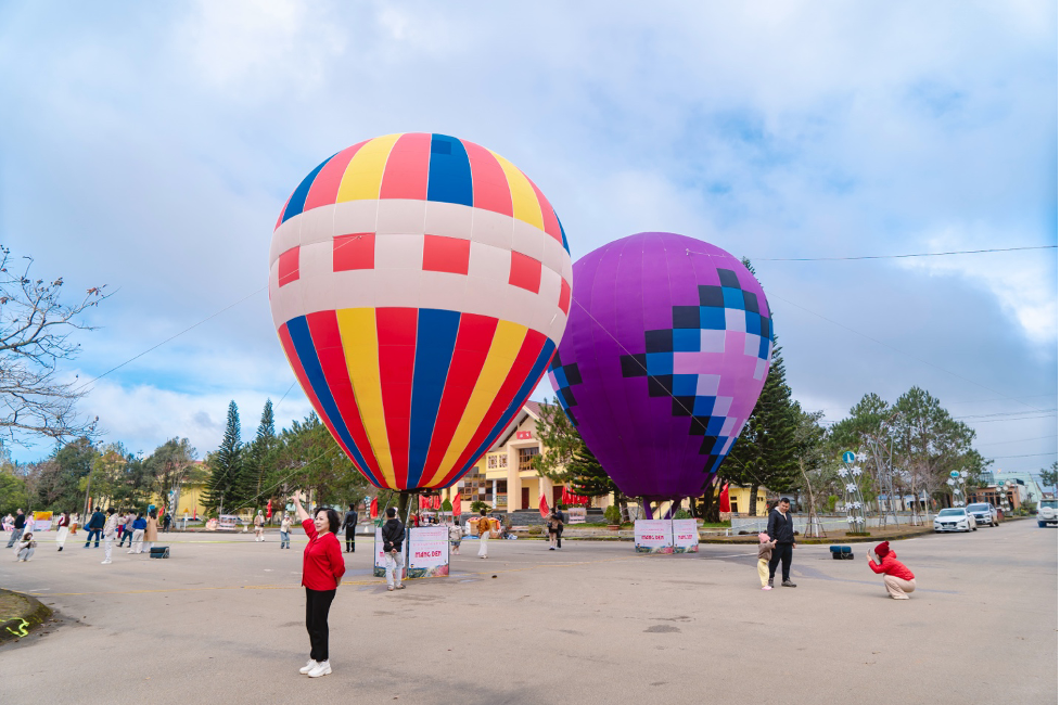 Tuần lễ Văn Hoá - Du lịch Măng Đen 2026: “Sắc hồng giữa đại ngàn” – hành trình đánh thức cảm xúc và khát vọng vươn mình - ảnh 2