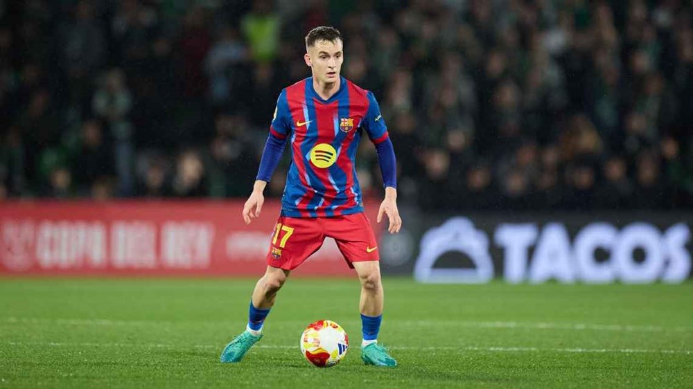 Tin chuyển nhượng bóng đá ngày 22.1: Man United nhắm Casadó, Barcelona chốt sao trẻ Ai Cập - ảnh 1