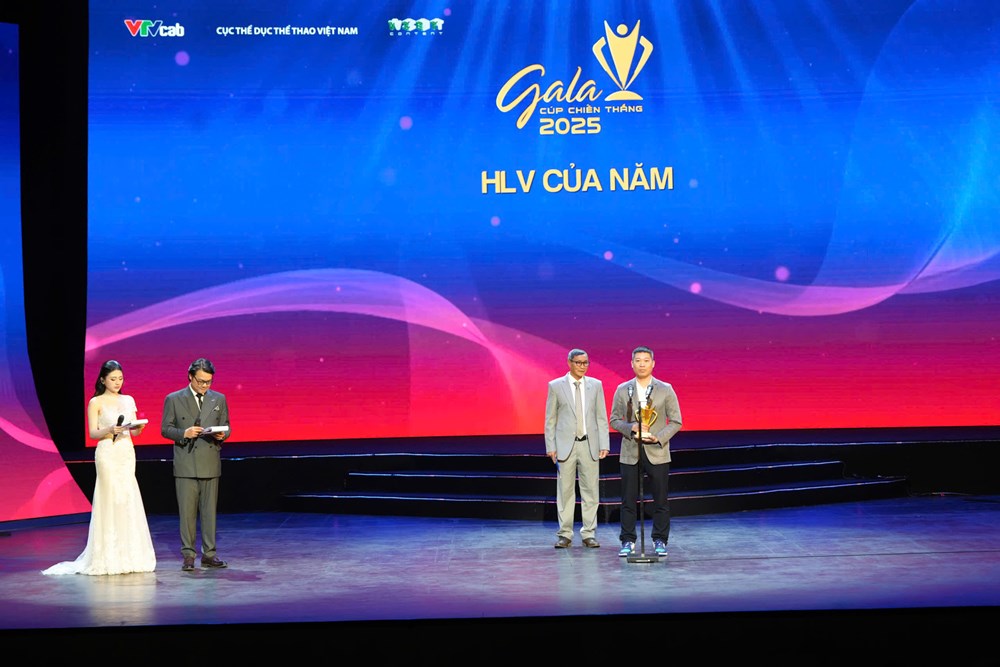 Đình Bắc và U22 Việt Nam được vinh danh tại Cúp Chiến thắng 2025 - ảnh 7