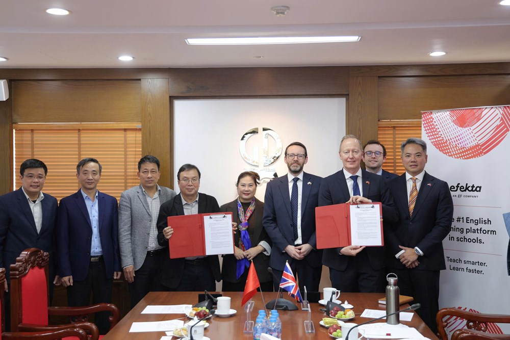 Nhà xuất bản Giáo dục Việt Nam kí Biên bản ghi nhớ hợp tác trong lĩnh vực dạy và học tiếng Anh với Tập đoàn Efekta Education (Vương quốc Anh) - ảnh 5
