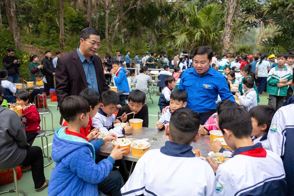Lan tỏa yêu thương mùa Tết: Hành trình “Xuân gắn kết, Tết yêu thương 2026” bước sang năm thứ 12 - ảnh 6