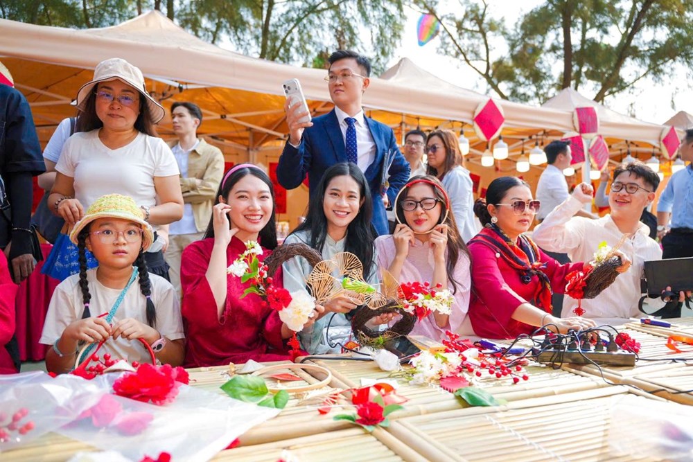 Đón Tết sớm tại siêu đô thị Vinhomes Green Paradise, cư dân tương lai bất ngờ khi trải nghiệm vượt xa kỳ vọng - ảnh 2