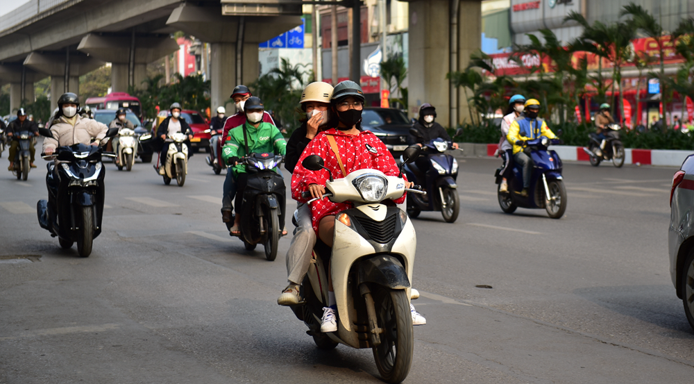 Dự báo thời tiết 28.2: Hà Nội ấm lên, TP.HCM mưa lớn - ảnh 1