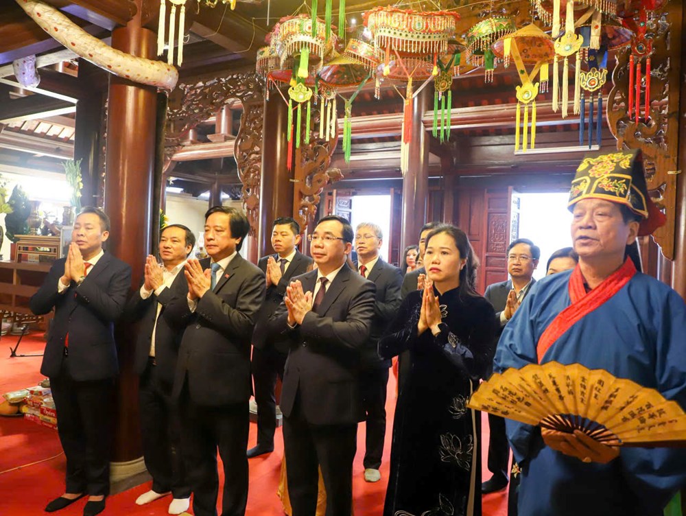 Phú Thọ: Nghệ nhân ưu tú Bùi Văn Lựng lặng lẽ giữ hồn Mo Mường - ảnh 3