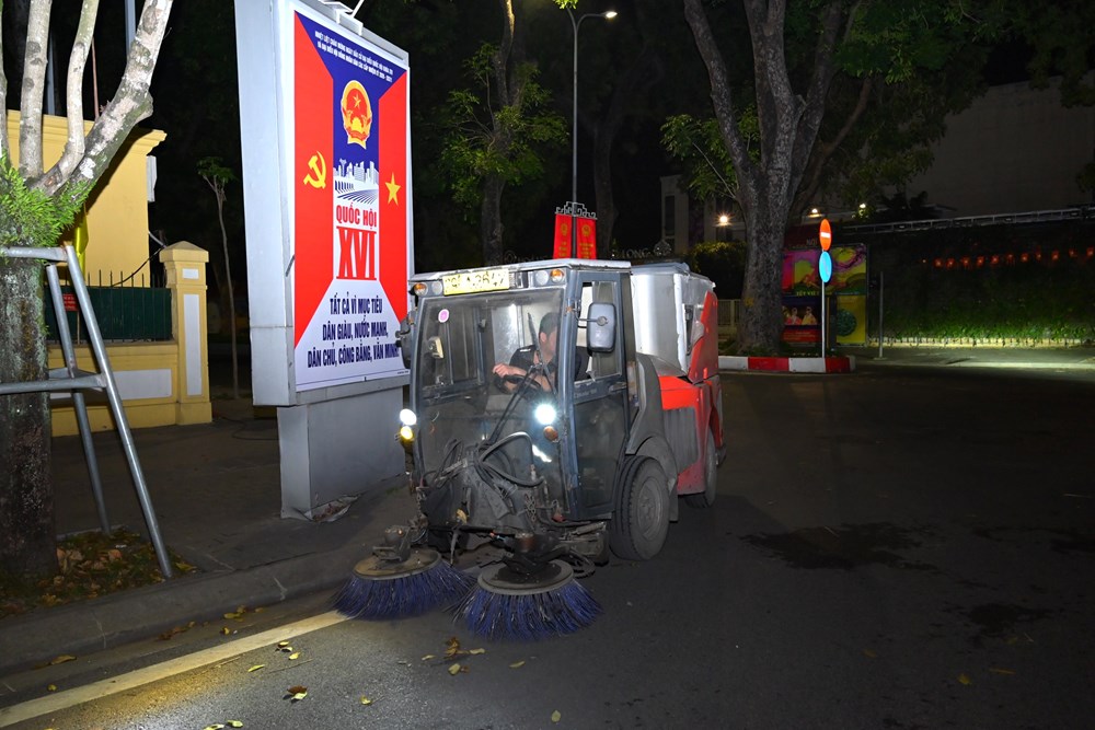 URENCO tăng cường vệ sinh môi trường phục vụ bầu cử Quốc hội và HĐND các cấp nhiệm kỳ 2026-2030 - ảnh 1