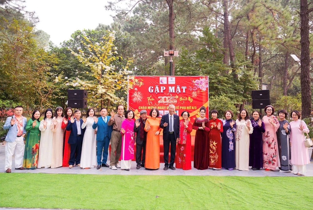 Sắc Xuân lan tỏa cùng tà áo dài trong ngày hội tôn vinh phụ nữ và di sản - ảnh 8