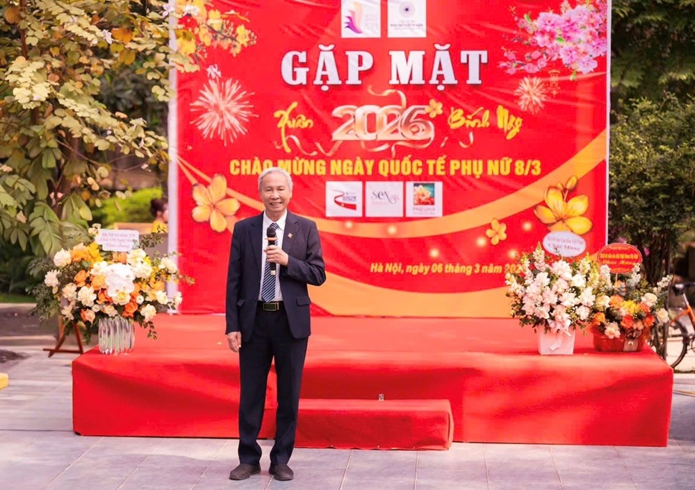 Sắc Xuân lan tỏa cùng tà áo dài trong ngày hội tôn vinh phụ nữ và di sản - ảnh 2