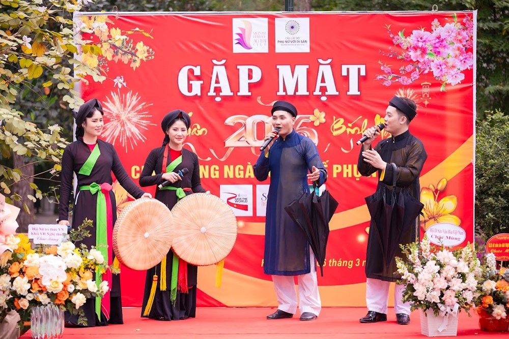Sắc Xuân lan tỏa cùng tà áo dài trong ngày hội tôn vinh phụ nữ và di sản - ảnh 13