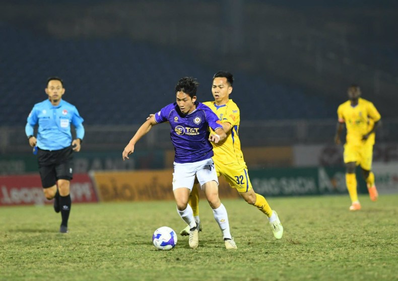 Lịch thi đấu vòng 16 V.League: Đường đua vô địch lại dậy sóng - ảnh 1