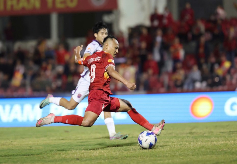 Nhận định trận đấu Becamex TP.HCM vs Hà Tĩnh, 18h00 ngày 14.3: Khôn chợ, dại nhà - ảnh 2