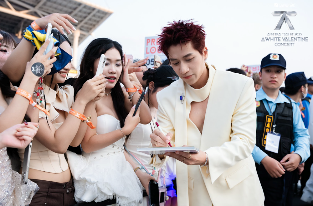 “Anh Trai “Say Hi” 2025 - A White Valentine Concert” lần đầu tạo nên “biển trắng” Valentine quy mô lớn tại Thủ đô Hà Nội - ảnh 8