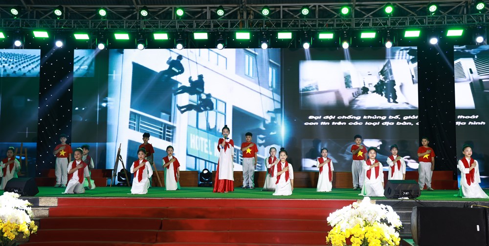 Phú Thọ: Phường Vĩnh Yên rạng rỡ “Ngày hội non sông” - ảnh 2