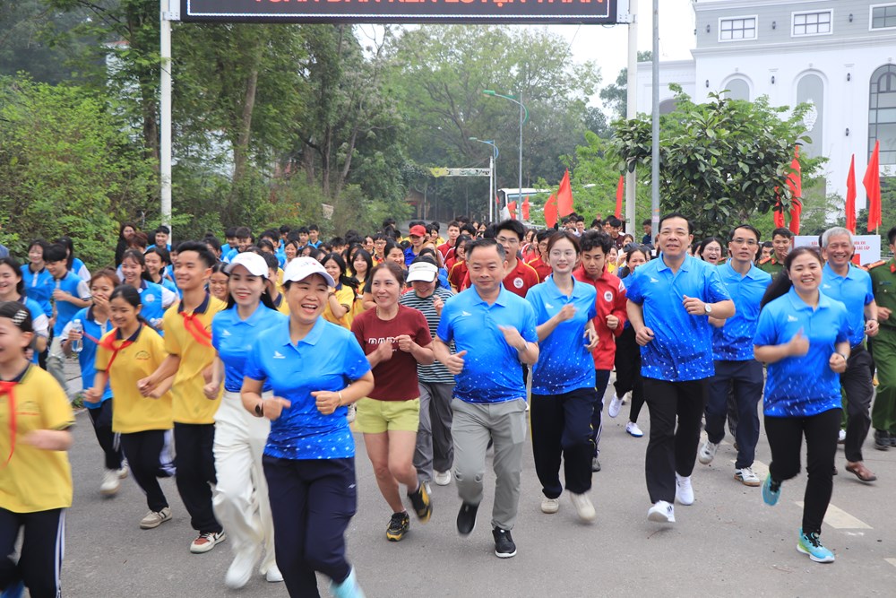 Phường Xuân Hoà sôi động Ngày chạy Olympic vì sức khỏe toàn dân - ảnh 2