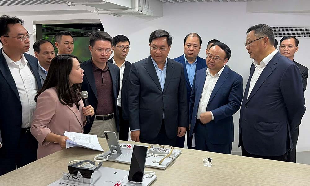 Phú Thọ: Đẩy mạnh thu hút đầu tư xanh, công nghệ cao từ Geely - ảnh 2