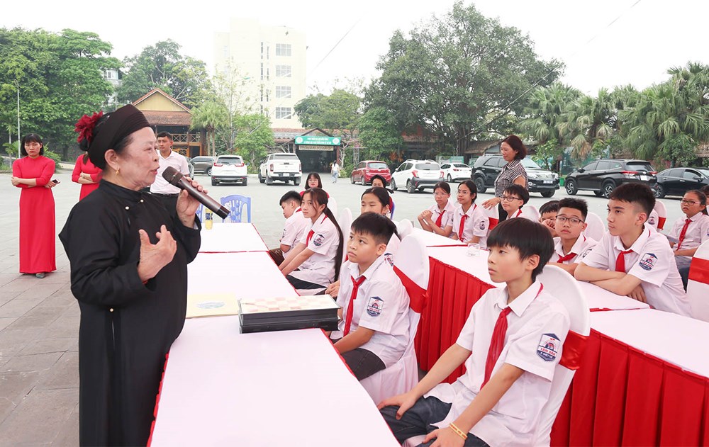 Phú Thọ: Tái hiện tinh hoa văn hóa thời đại Hùng Vương qua hơn 500 hiện vật, tư liệu quý - ảnh 3
