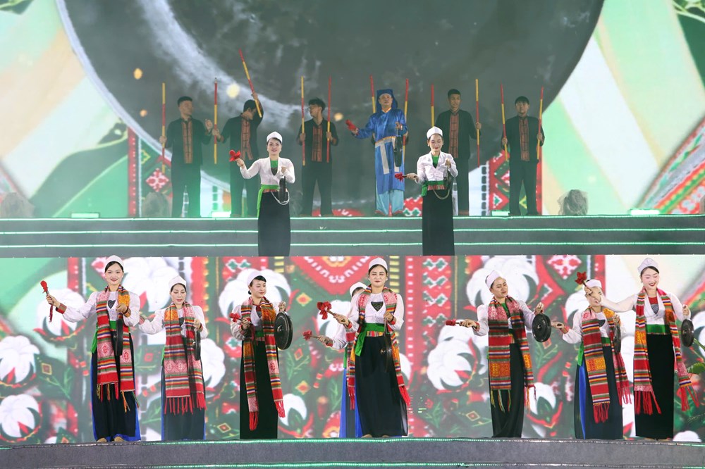 “Linh thiêng nguồn cội” mở mùa hành hương về Đất Tổ - ảnh 5