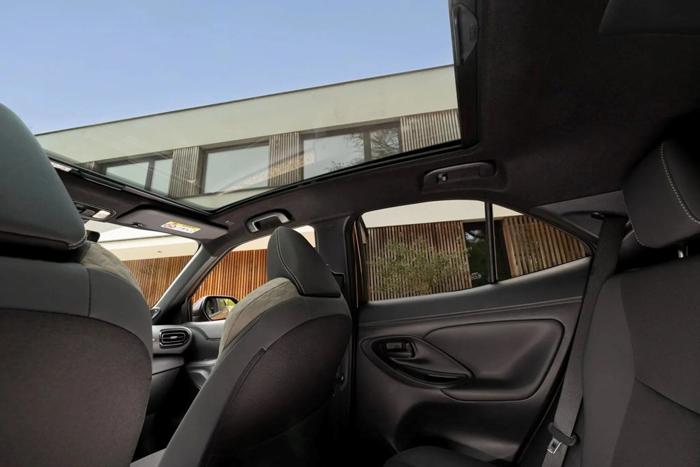 Toyota trình làng Yaris Cross 2026 với loạt cải tiến mới - ảnh 4