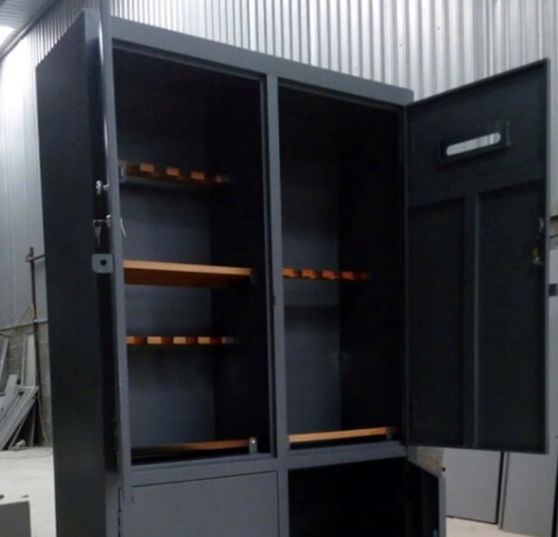 Truy tố cựu Chủ tịch nâng khống giá tủ vũ khí, chiếm đoạt gần 24 tỉ đồng - ảnh 1