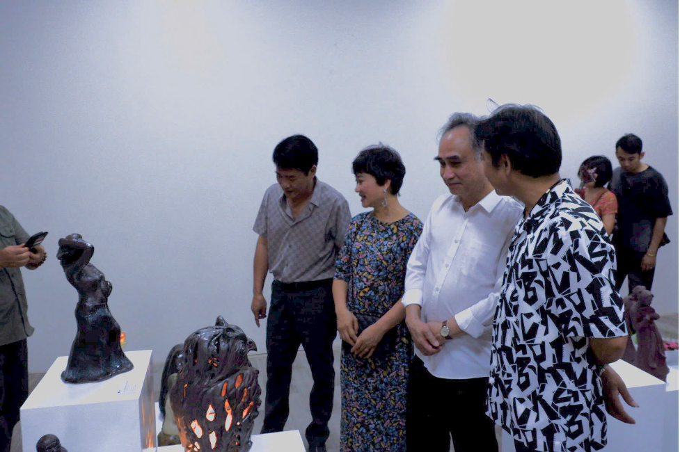 Triển lãm “Ngôn ngữ của đất”: Lắng nghe đất kể chuyện ở làng gốm - ảnh 1