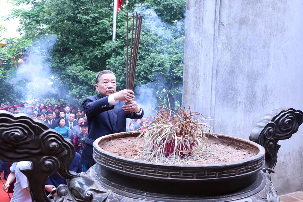 Tổng Bí thư, Chủ tịch nước Tô Lâm dâng hương Giỗ Tổ Hùng Vương  - ảnh 5