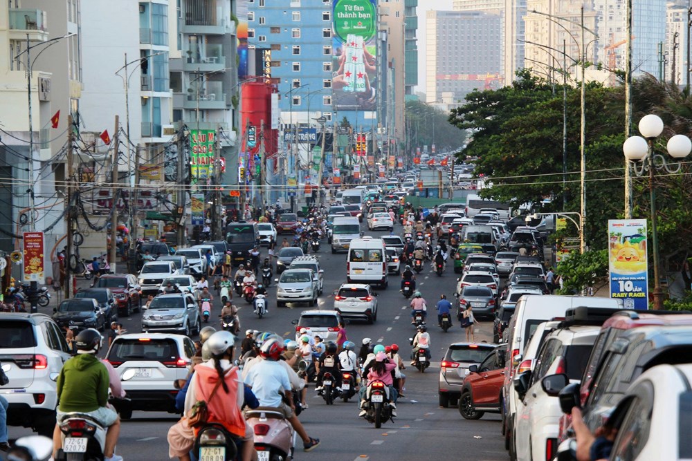 Vũng Tàu đón gần 100.000 lượt khách trong hai ngày 30.4–1.5 - ảnh 4