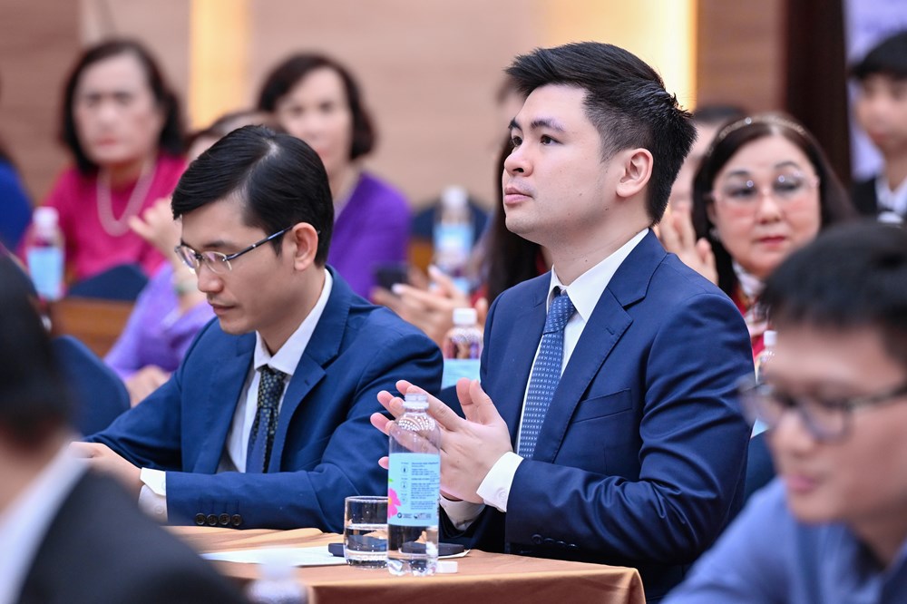 Doanh nhân Đỗ Vinh Quang là Ủy viên BCH Hội Bảo vệ quyền trẻ em Việt Nam - ảnh 2