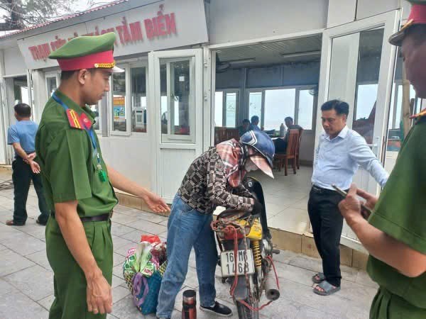 Hải Phòng: Chấn chỉnh nạn cua biển bán rong "treo đầu dê bán thịt chó” - ảnh 3