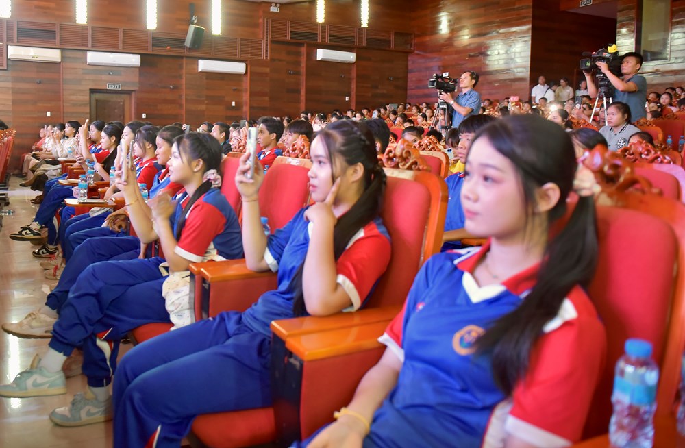 Đêm thăng hoa và lời tạ từ của rối Việt trên đất Lào - ảnh 6
