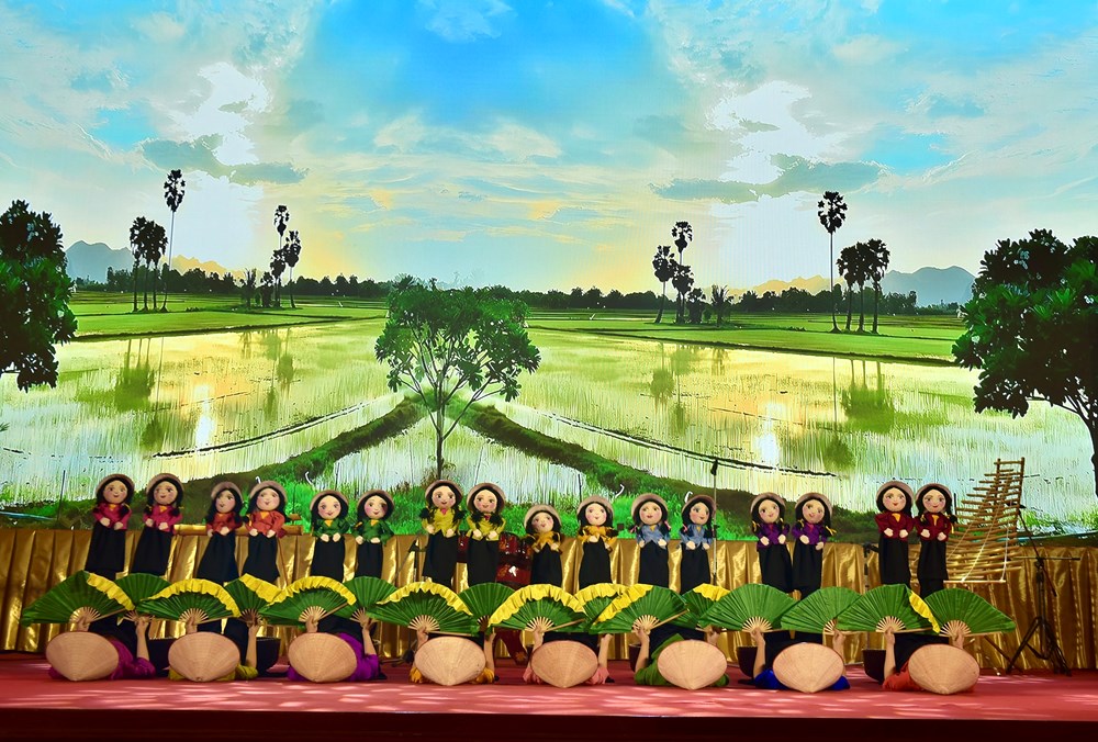 Đêm thăng hoa và lời tạ từ của rối Việt trên đất Lào - ảnh 33