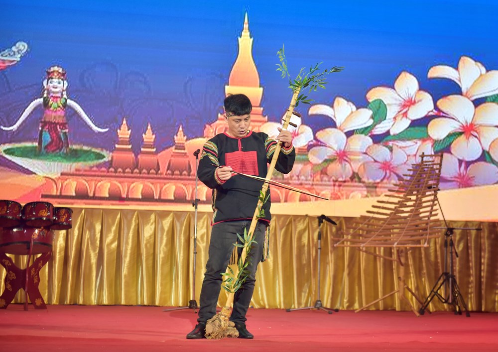 Đêm thăng hoa và lời tạ từ của rối Việt trên đất Lào - ảnh 21