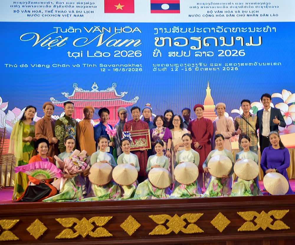 Đêm thăng hoa và lời tạ từ của rối Việt trên đất Lào - ảnh 9