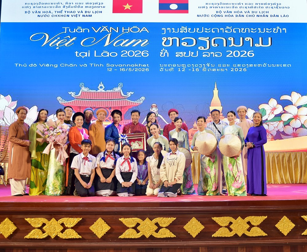 Đêm thăng hoa và lời tạ từ của rối Việt trên đất Lào - ảnh 8