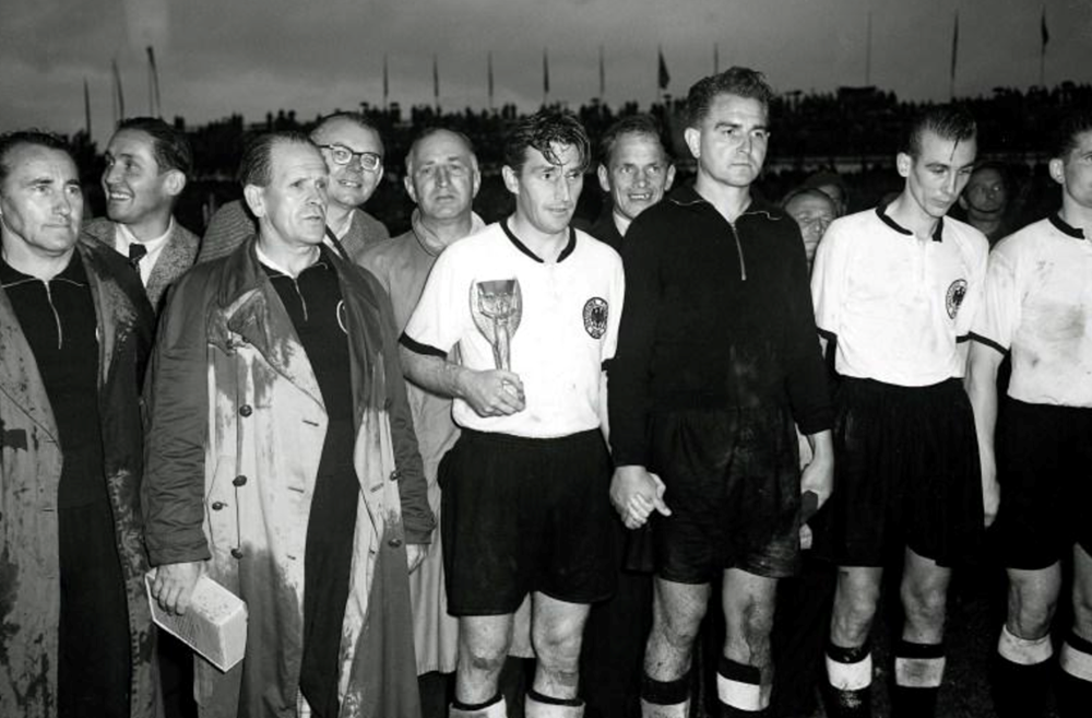 Lịch sử World Cup 1954: Phép màu ở Thụy Sĩ hay cái kết buồn cho huyền thoại Magyars - ảnh 16